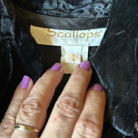 Scallops black crushed black velvet retro  80's button front blouse - Picture 3 of 7